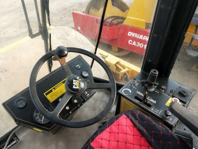 6.6L جابجایی Caterpillar CS-583C دست دوم جاده غلتک 1